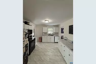 2405 Bare St, Staunton, VA 24401 - Photo 7