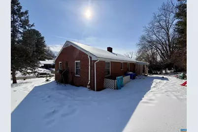 908 Belmore Ave, Staunton, VA 24401 - Photo 3