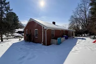 908 Belmore Ave, Staunton, VA 24401 - Photo 3