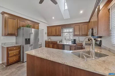 124 Pelham Woods Cir, Waynesboro, VA 22980 - Photo 15