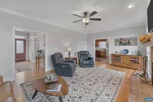 124 Pelham Woods Cir, Waynesboro, VA 22980 - Photo 9