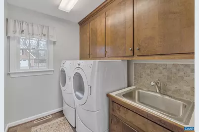 124 Pelham Woods Cir, Waynesboro, VA 22980 - Photo 13