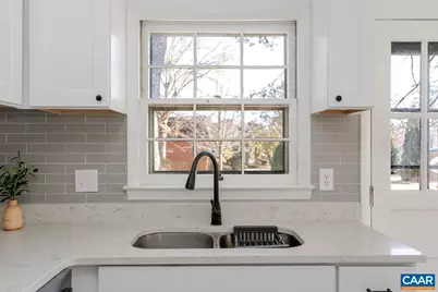 1408 N Coalter St, Staunton, VA 24401 - Photo 9