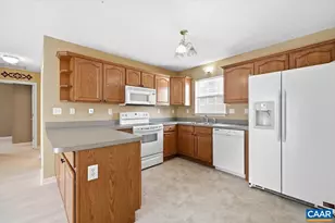 212 Inglecress Rd, Waynesboro, VA 22980 - Photo 11