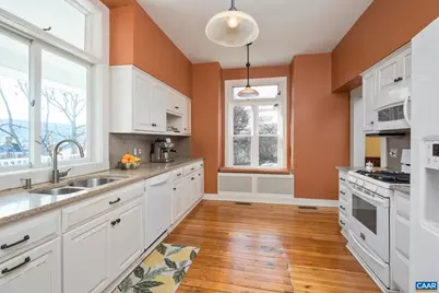 428 Maple Ave, Waynesboro, VA 22980 - Photo 11