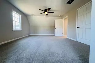 200 Robinhood Rd, Staunton, VA 24401 - Photo 35