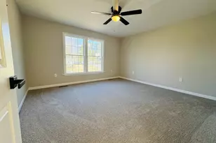 200 Robinhood Rd, Staunton, VA 24401 - Photo 15