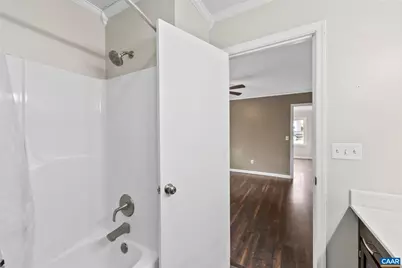 112 Lee St, Staunton, VA 24401 - Photo 17