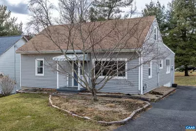 112 Lee St, Staunton, VA 24401 - Photo 1