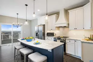 114 Chamberlain Dr, Staunton, VA 24401 - Photo 1