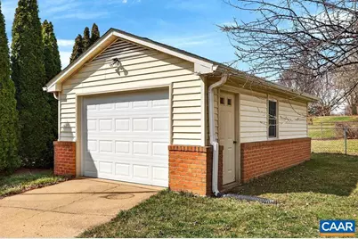 205 Stonewall Dr, Waynesboro, VA 22980 - Photo 49