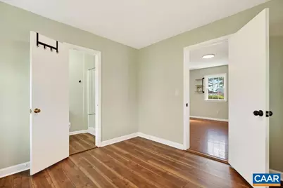 205 Stonewall Dr, Waynesboro, VA 22980 - Photo 37