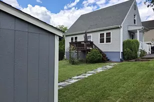 642 N Delphine Ave, Waynesboro, VA 22980 - Photo 3