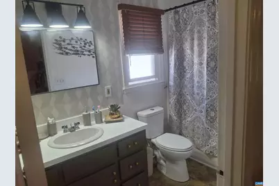 642 N Delphine Ave, Waynesboro, VA 22980 - Photo 13