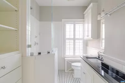 17 N Washington St, Staunton, VA 24401 - Photo 21