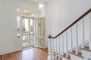 17 N Washington St, Staunton, VA 24401 - Photo 3