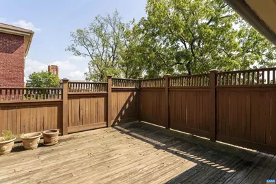 17 N Washington St, Staunton, VA 24401 - Photo 29