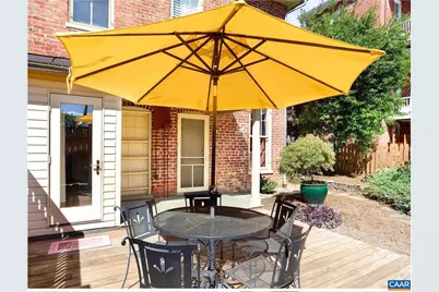 17 N Washington St, Staunton, VA 24401 - Photo 27