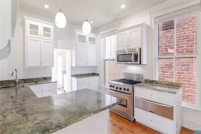 17 N Washington St, Staunton, VA 24401 - Photo 11