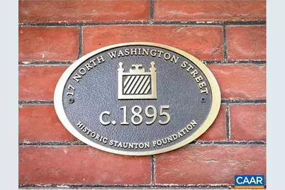 17 N Washington St, Staunton, VA 24401 - Photo 3