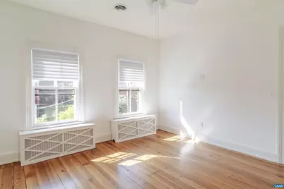 17 N Washington St, Staunton, VA 24401 - Photo 19