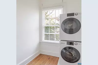 17 N Washington St, Staunton, VA 24401 - Photo 25