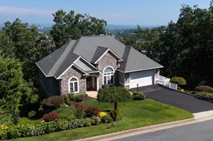 137 Diamond Ct, Harrisonburg, VA 22801 - Photo 3