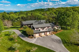 320 Carrsbrook Dr, Staunton, VA 24401 - Photo 9