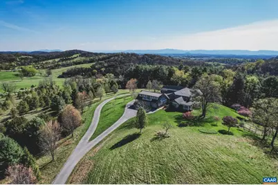 320 Carrsbrook Dr, Staunton, VA 24401 - Photo 3