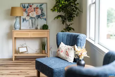 720 Cherry Hill Dr, Staunton, VA 24401 - Photo 9