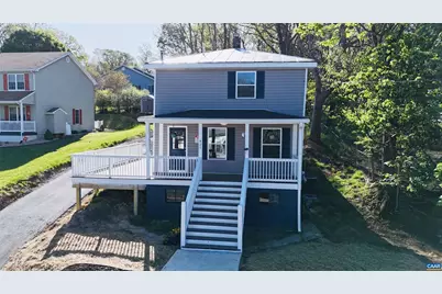 427 Montgomery Ave, Staunton, VA 24401 - Photo 1