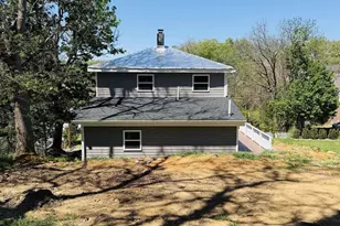 427 Montgomery Ave, Staunton, VA 24401 - Photo 3