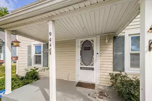944 N Forest Ave, Waynesboro, VA 22980 - Photo 3