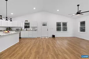 1015 Gardner St, Waynesboro, VA 22980 - Photo 5