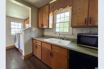 681 Sherwood Ave, Waynesboro, VA 22980 - Photo 7