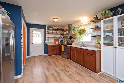 201 Park Blvd, Staunton, VA 24401 - Photo 5