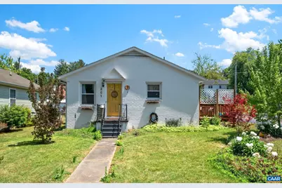 201 Park Blvd, Staunton, VA 24401 - Photo 1