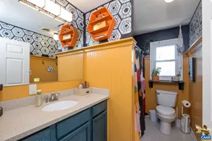 201 Park Blvd, Staunton, VA 24401 - Photo 11