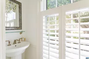 17 N Washington St, Staunton, VA 24401 - Photo 23