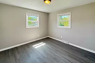 604 Market St, Waynesboro, VA 22980 - Photo 17