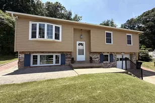 665 Gloria Pl, Staunton, VA 24401 - Photo 1