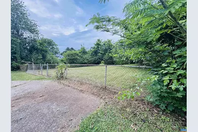 1607 Skymont Cr, Staunton, VA 24401 - Photo 29