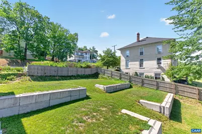 433 N Winchester Ave, Waynesboro, VA 22980 - Photo 53