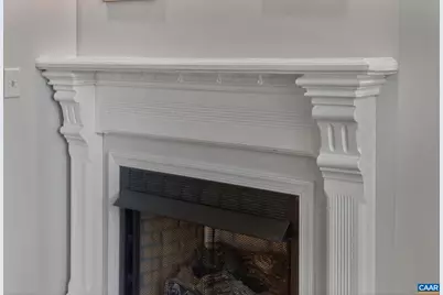 433 N Winchester Ave, Waynesboro, VA 22980 - Photo 17