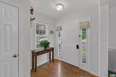 304 Grove Ave, Waynesboro, VA 22980 - Photo 5