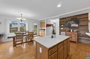 304 Grove Ave, Waynesboro, VA 22980 - Photo 9