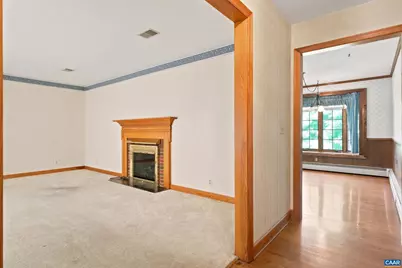1393 Pleasant View St, Staunton, VA 24401 - Photo 7