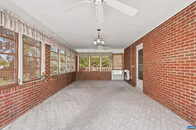 1393 Pleasant View St, Staunton, VA 24401 - Photo 15