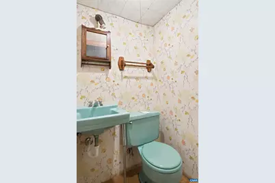 1393 Pleasant View St, Staunton, VA 24401 - Photo 31