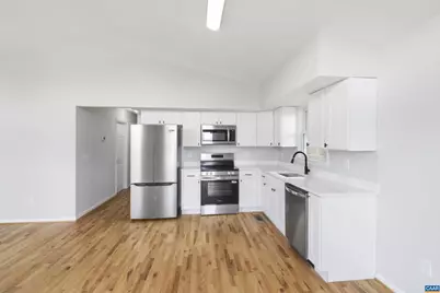 416 Woodland Cir, Waynesboro, VA 22980 - Photo 3